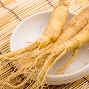 خواص جینسینگ برای مو چیست و چگونه می توان از آن برای رشد موها استفاده کرد؟