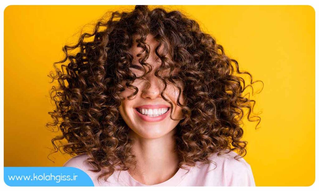 چگونه موهای فر را زیبا کنیم؟